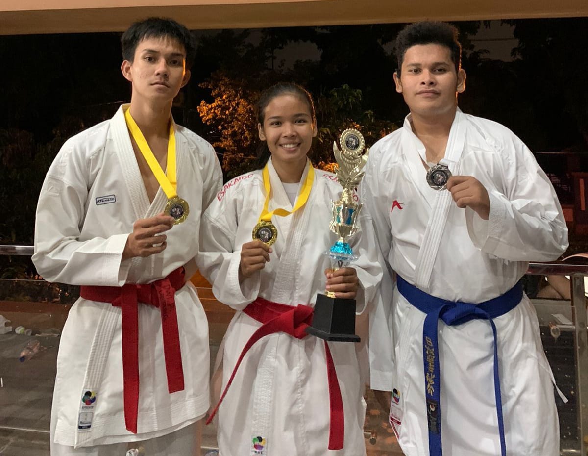 Tiga Mahasiswa Kampus Biru ini Juara Kejuaraan Karate Open di Sumatra Selatan