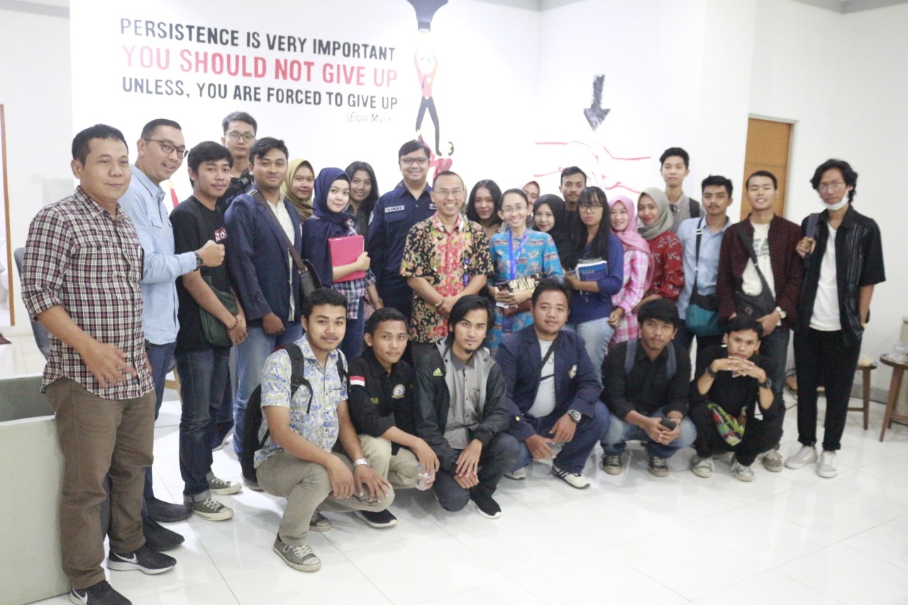 Telkomsel Sambut Baik Kunjungan Technopreneur Mahasiswa IIB Darmajaya