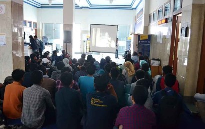 Mahasiswa Darmajaya Nobar Film G30S PKI