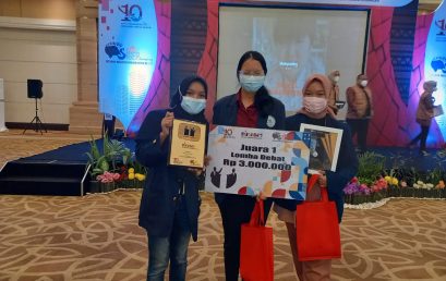 Kalahkan Unila, IIB Darmajaya Juara 1 Lomba Debat Bulan Inklusi Keuangan OJK Provinsi Lampung 2021