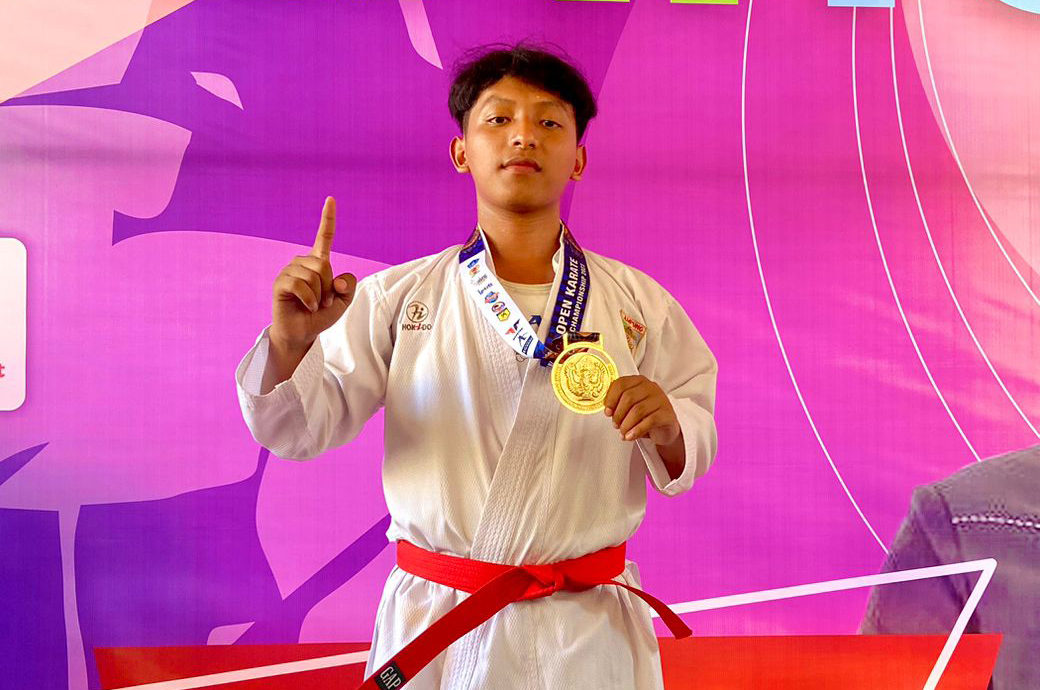 Kalahkan Karateka Asal Pulau Jawa Hingga India, Mahasiswa Prodi Bisnis Digital Darmajaya Juara Badung Open Karate International Championship 2023