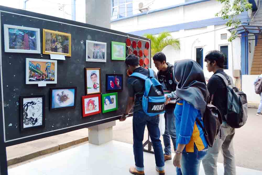 Mahasiswa Darmajaya Pamerkan Produk Kreatifitas Desain Grafis dan Multimedia