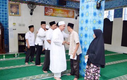 Apresiasi Kinerja, Rektor Darmajaya Berangkatkan Haji Dosen dan Karyawan