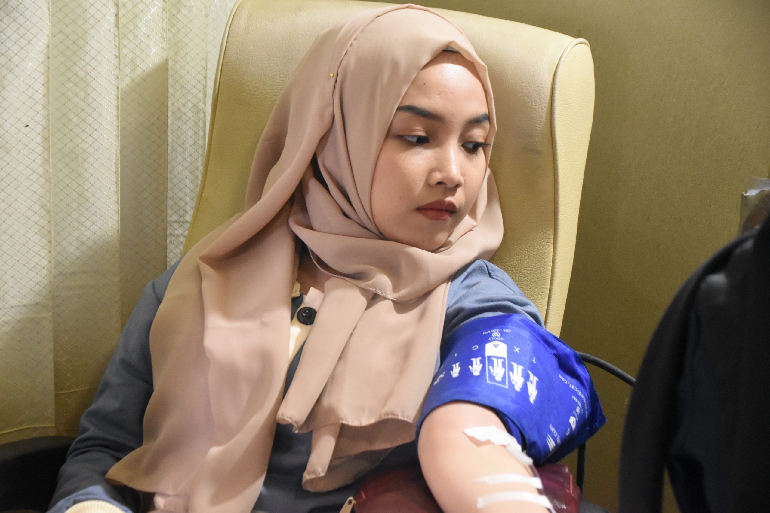 Tingkatkan Jiwa Peduli terhadap Sesama, UKM KSR PMI IIB Darmajaya Gelar Donor Darah Sukarela