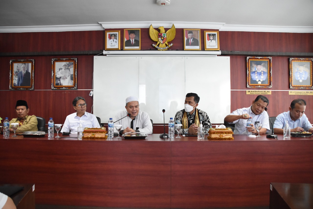 Kunjungan Silaturahmi Kepala LL-Dikti Wilayah 2 Minta IIB Darmajaya Tambah Guru Besar