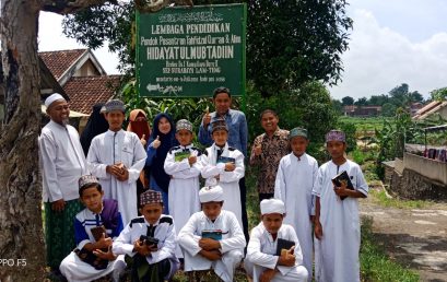 Dosen IIB Darmajaya Edukasi Pemasaran Digital kepada Santri Ponpes Hidayatul Mubtadi’in Lampung Tengah