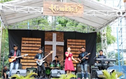 UKM Kristen Darmajaya Helat Festival Band Rohani