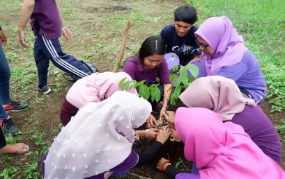 Hima MA Darmajaya, Belajar Organisasi Sambil Tanam Pohon dan Baksos