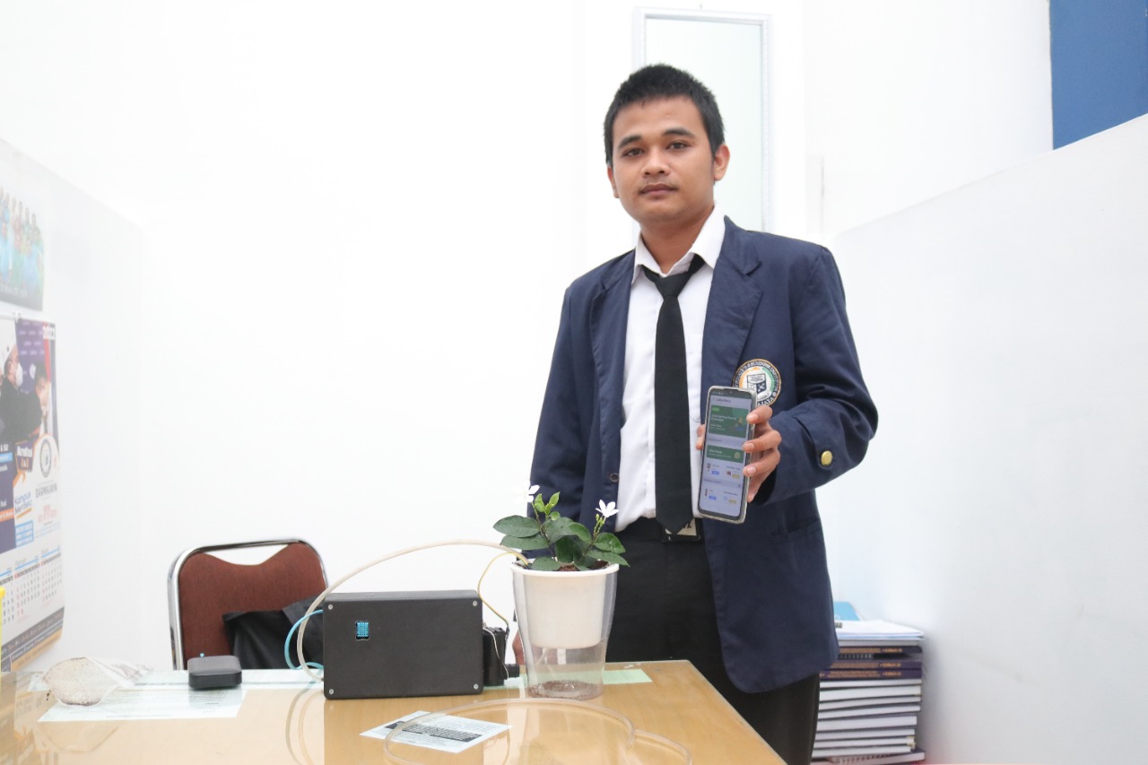 Mahasiswa Kampus The Best di Indonesia ini Rancang Desain UI/UX pada Implementasi Sistem Kontrol Smart Farming