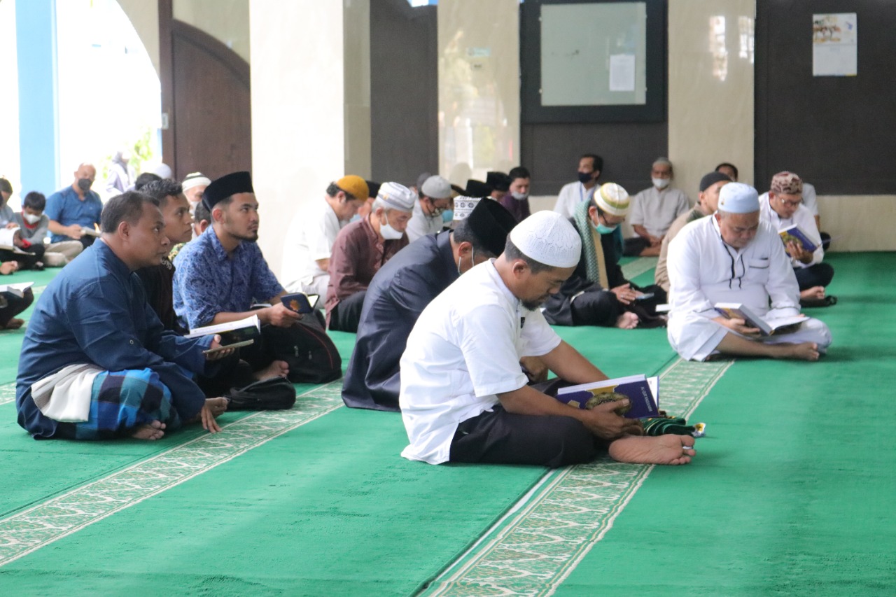 Kampus The Best ini Gelar Tarhib Ramadan dan Khataman Al-Qur’an