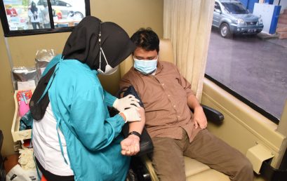 Peduli Sesama, UKM Kampus The Best di Indonesia ini Gelar Donor Darah