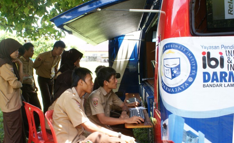 Darmajaya dan Kominfo Bersama-sama Tingkatkan Pemberdayaan ICT di Lampung