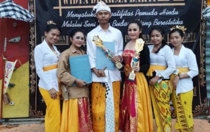 Mahasiswa/i IIB Darmajaya Juara Lomba Dharmawacana dan Tari di UBL